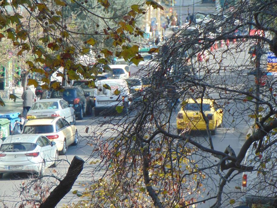 Metropolis A2 - Υπέροχη Ανακαινισμένη Σουίτα Lägenhet Aten Exteriör bild